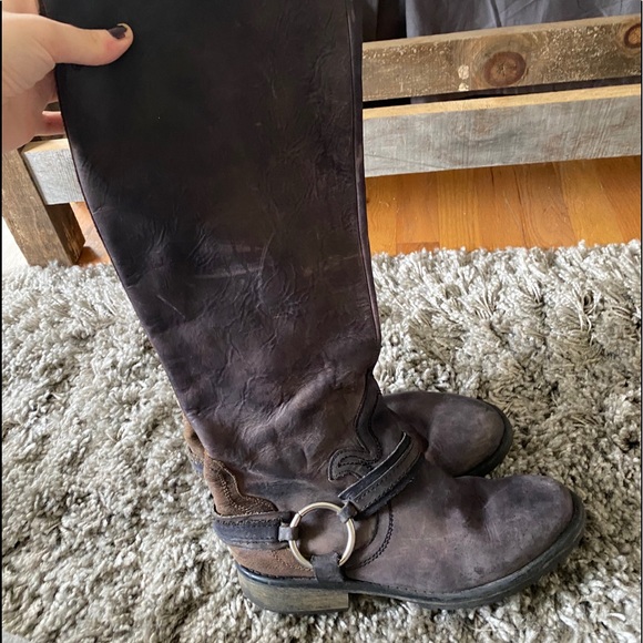 THRIFTED KNEE HIGH BOOTS - Picture 2 of 5